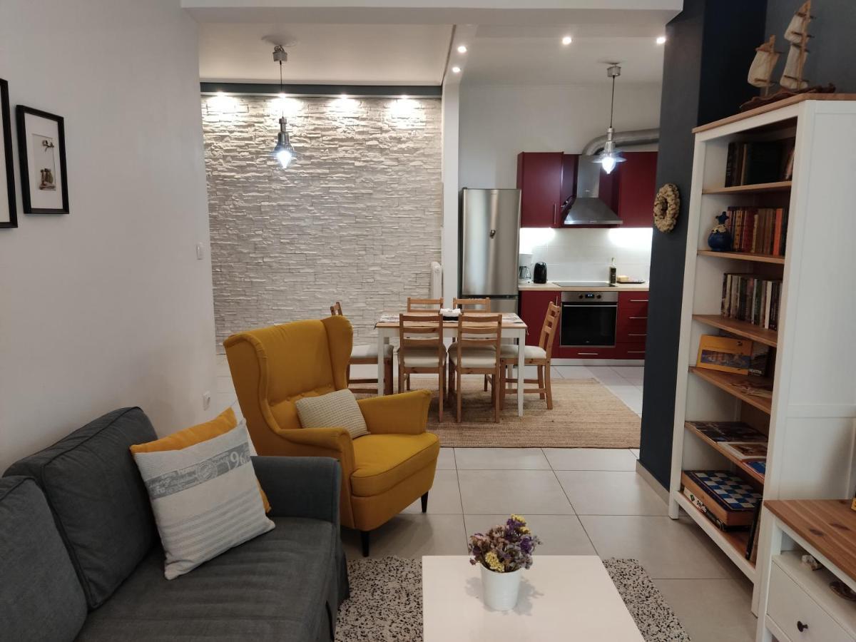 & Comfortable, 70m² In Neos Kosmos Athens