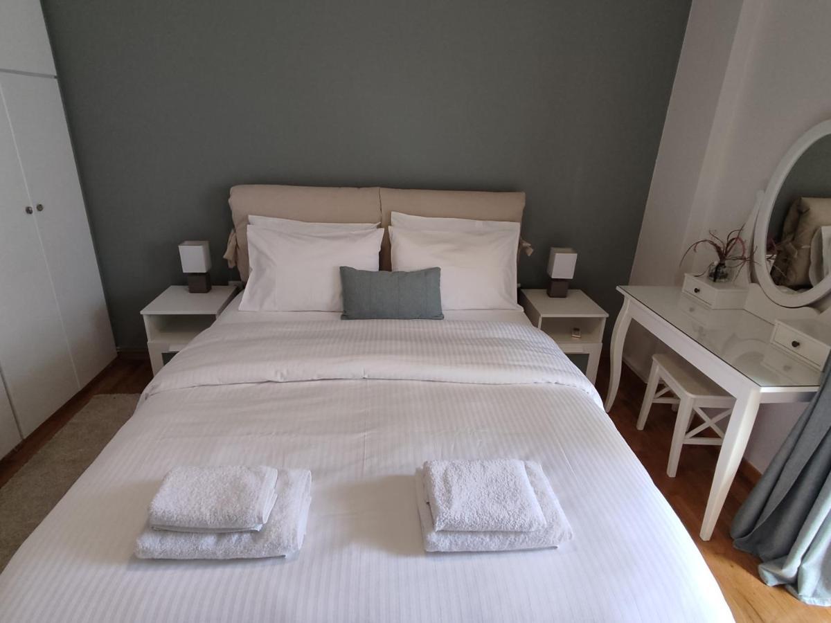 Apartment & Comfortable, 70m² In Neos Kosmos Athens